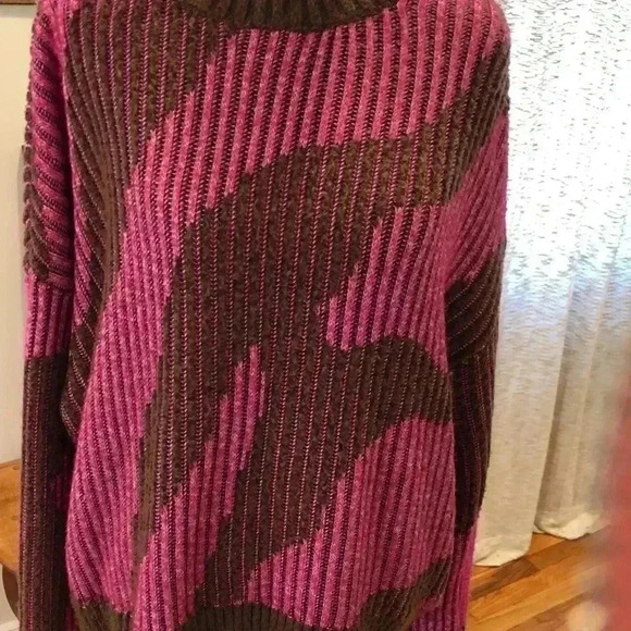 Nine West pink and brown abstract print wide sleeve pullover sweater. Size XXL - Picture 2 of 9